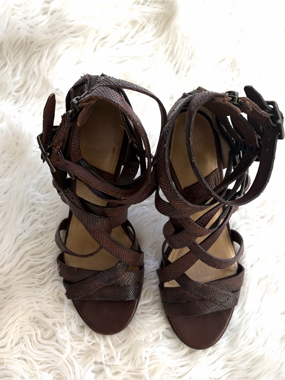 Frye Mika Embossed Leather Strappy Heel gladiator-style Sandals size 9 - Picture 4 of 13